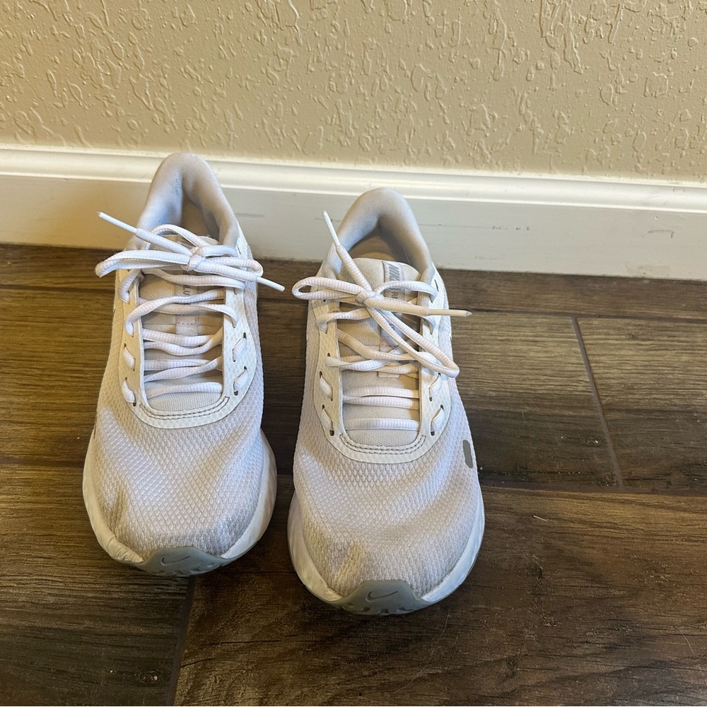 Women’s Nike Tennis Shoes
